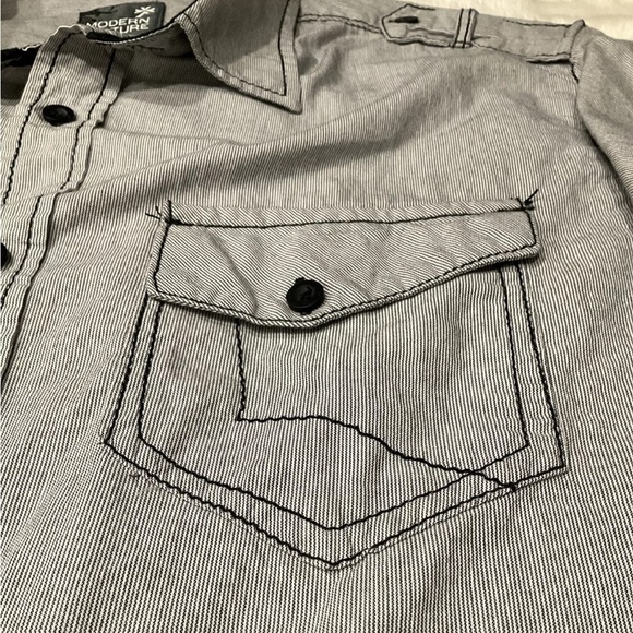 Modern Culture  Men’s Gray/Black Fleur Wings Button Down‎ Shirt Size Large - Picture 7 of 13